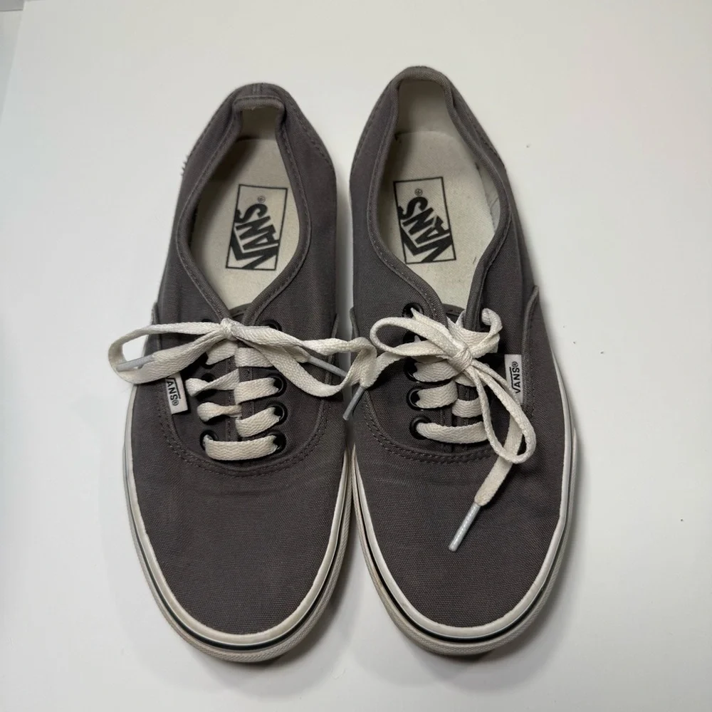 Vans‎ Gray Canvas Lace Up Sneakers Women’s Size 8/Men’s 6.5